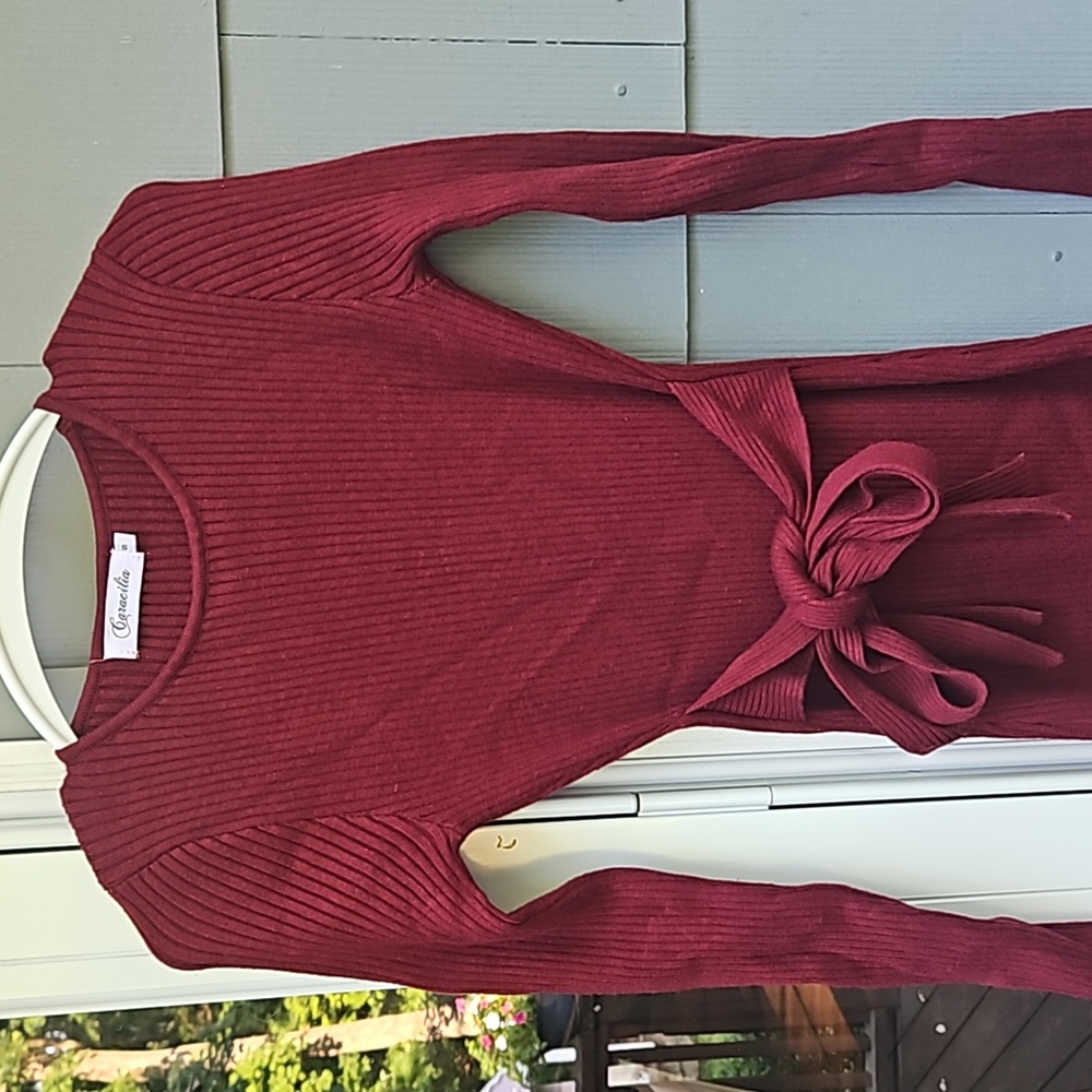 Ladies Caracilia maroon Body Con dress tie front small